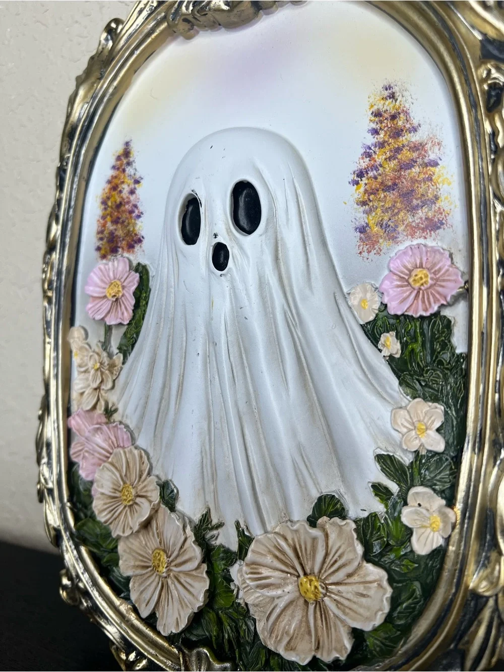 NEW 12”x8” Halloween 3D Ghost in Hanging Picture Frame